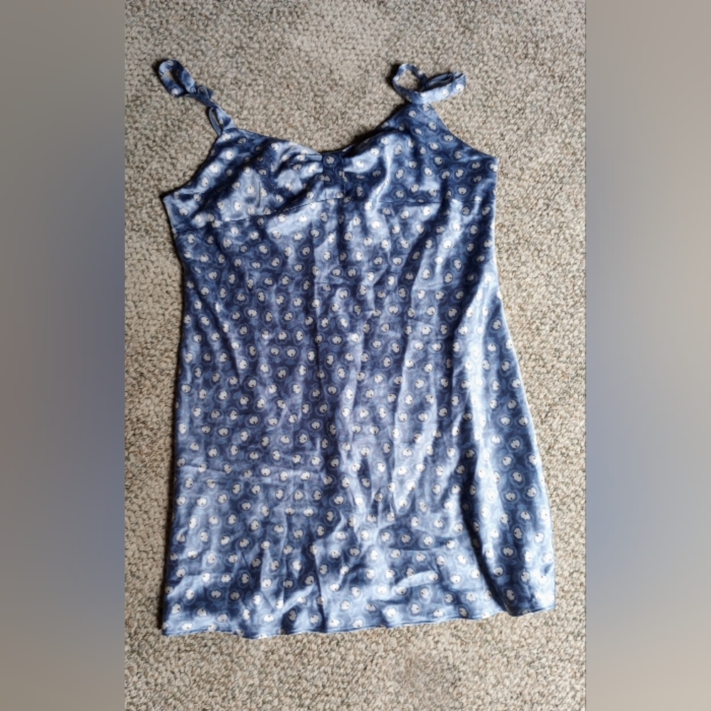 Victoria Secret silk nightgown. EUC